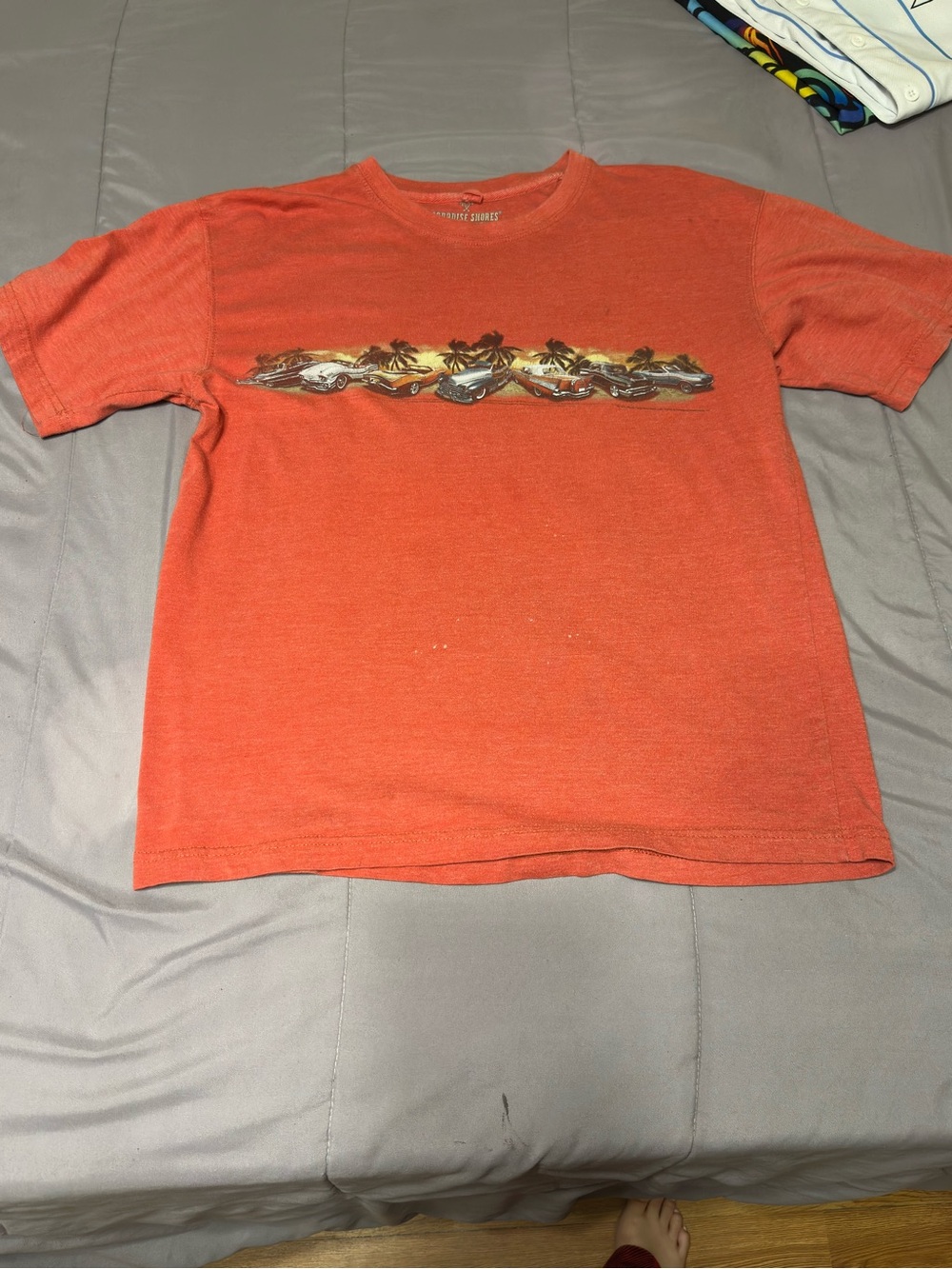 Men's Short-Sleeve Orange Graphic Tee with Vintage Car Motif